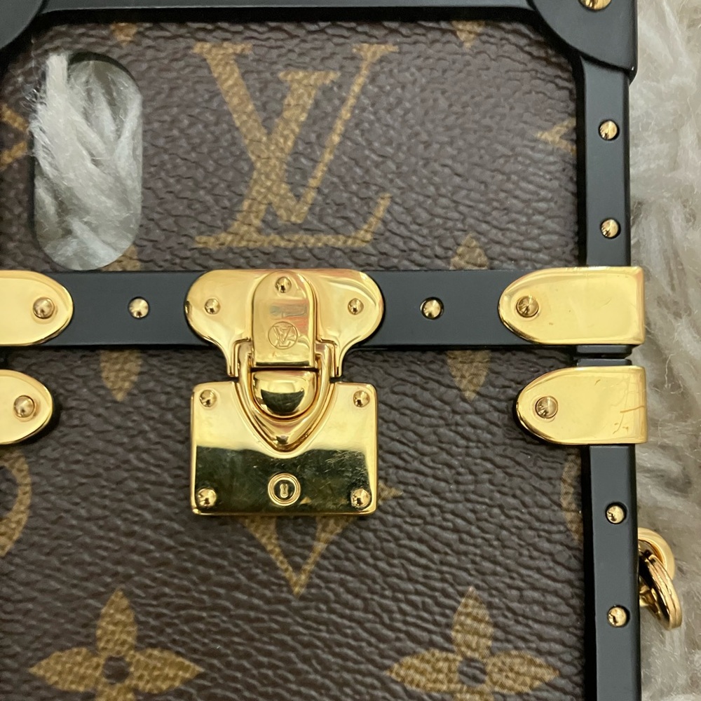Louis Vuitton eye phone trunk - Picture 2 of 4